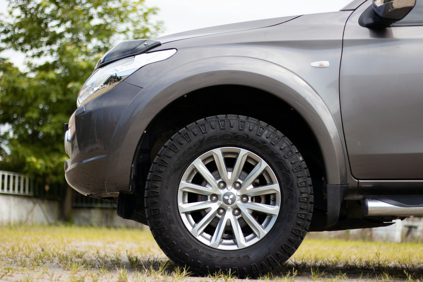Steel Versus Alloy Wheels: Which Repairs Are Worth It