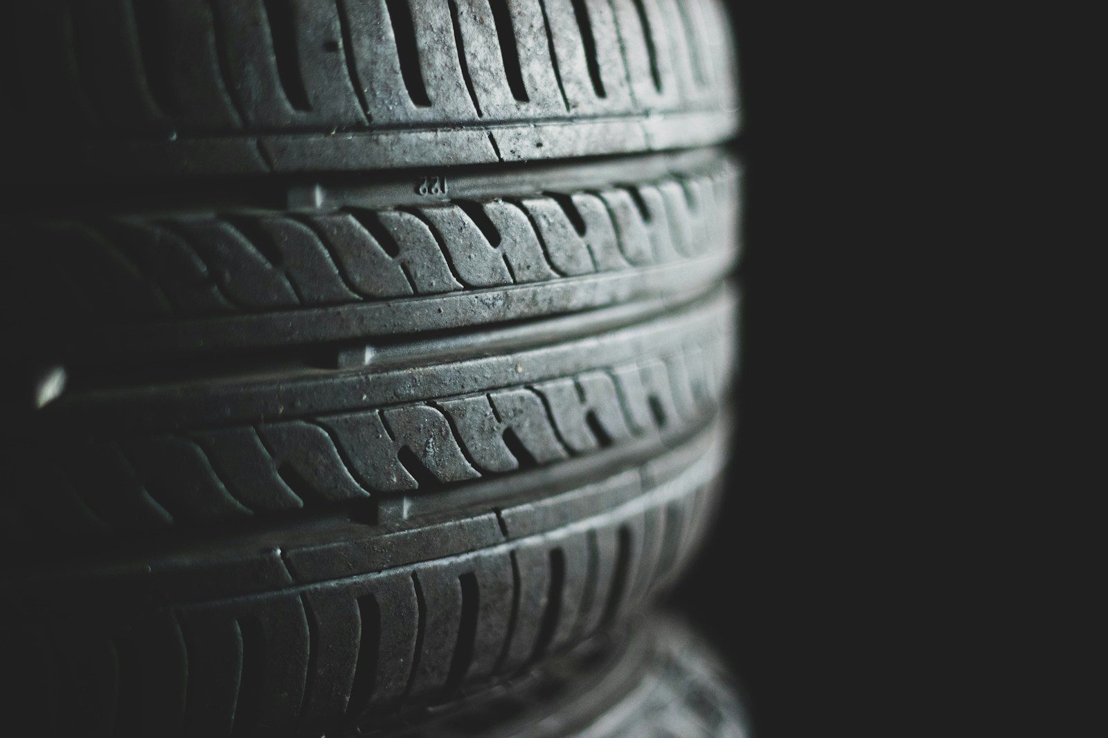 Summer Tires Versus All-Seasons: Performance and Practicality