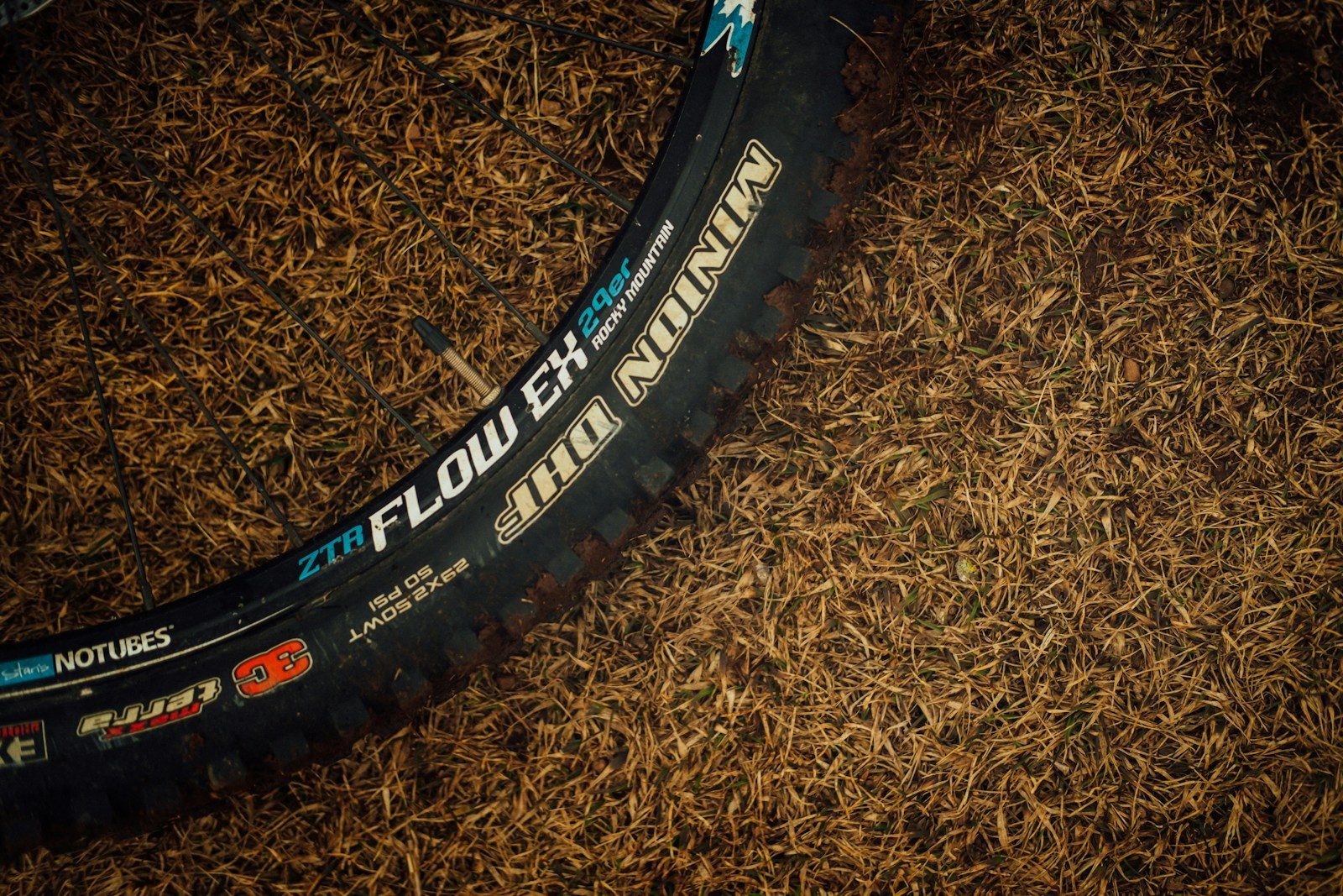 Tubeless Bicycle Tires: Setup, Maintenance, and Real-World Use